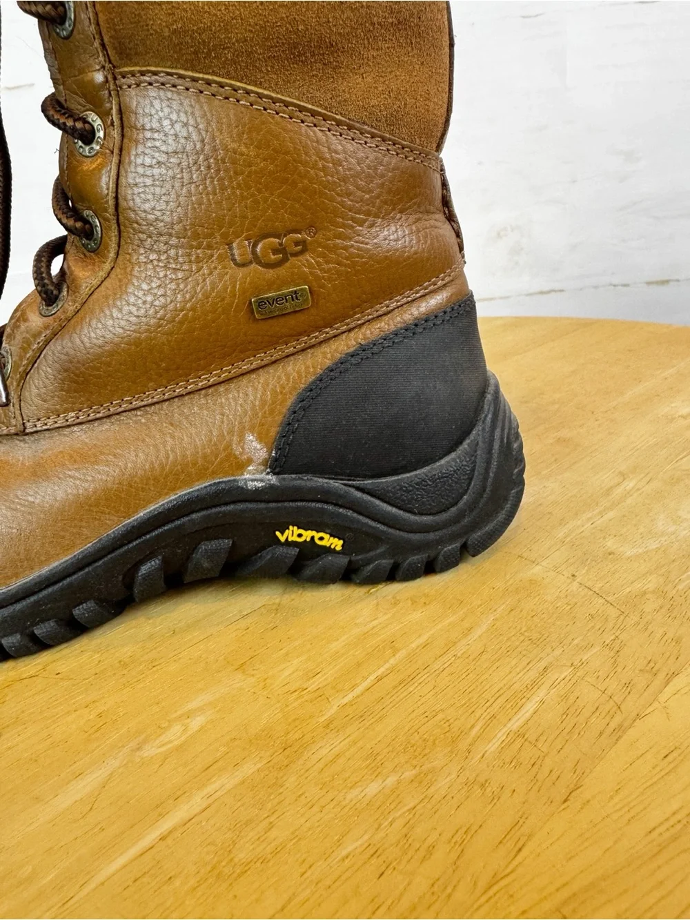 UGG adirondack tall